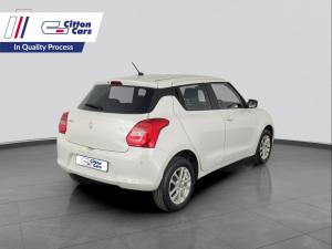 Suzuki Swift 1.2 GLX AMT - Image 5