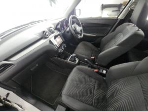 Suzuki Swift 1.2 GLX AMT - Image 9
