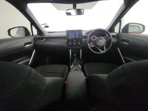Toyota Corolla Cross 1.8 XI - Image 9
