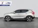 Volvo XC40 D4 Momentum AWD Geartronic - Thumbnail 3