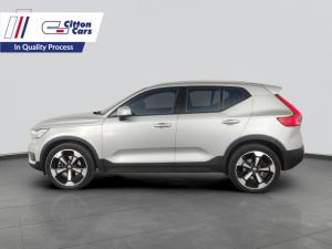 Volvo XC40 D4 Momentum AWD Geartronic - Image 3
