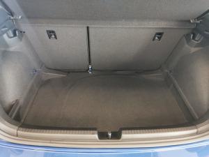Volkswagen Polo hatch 1.0TSI Life auto - Image 10