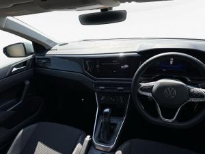 Volkswagen Polo hatch 1.0TSI Life auto - Image 11