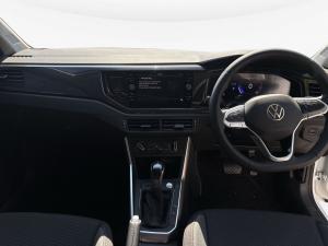 Volkswagen Polo hatch 1.0TSI Life auto - Image 11