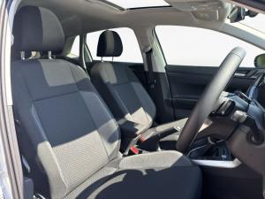 Volkswagen Polo hatch 1.0TSI Life auto - Image 14