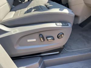Volkswagen Caravelle 2.0BiTDI Highline 4Motion - Image 19