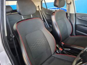 Hyundai Grand i10 1.0 Premium hatch - Image 9