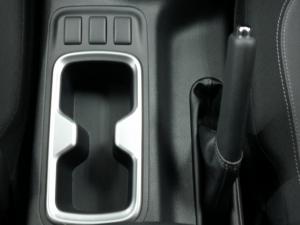 Nissan Navara 2.5DDTi double cab SE Plus manual - Image 10