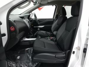 Nissan Navara 2.5DDTi double cab SE Plus manual - Image 13
