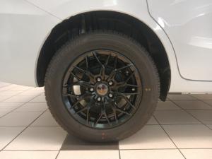 Suzuki Ertiga 1.5 GA - Image 10