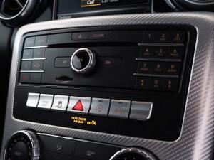 Mercedes-Benz SLC SLC300 AMG Line - Image 15