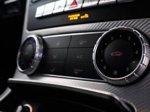 Mercedes-Benz SLC SLC300 AMG Line - Image 16