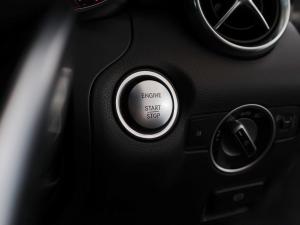 Mercedes-Benz SLC SLC300 AMG Line - Image 18