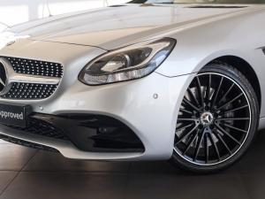 Mercedes-Benz SLC SLC300 AMG Line - Image 2