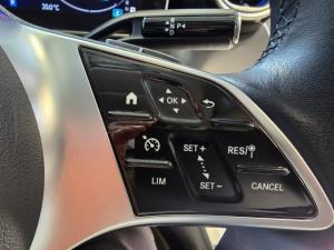 Mercedes-Benz C-Class C220d Avantgarde - Image 13