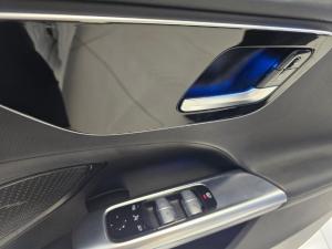 Mercedes-Benz C-Class C220d Avantgarde - Image 23