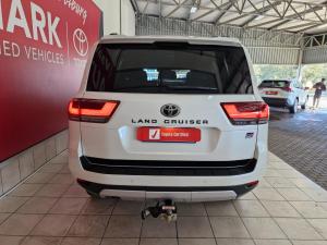 Toyota Land Cruiser 300 3.5T GR-Sport - Image 25