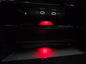 Volkswagen Golf GTI - Image 10