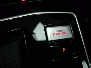 Volkswagen Golf GTI - Image 11