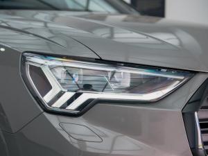 Audi Q3 35TDI Black Edition - Image 3