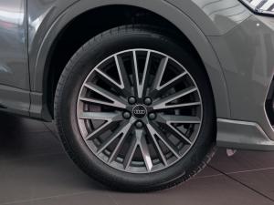 Audi Q3 35TDI Black Edition - Image 4