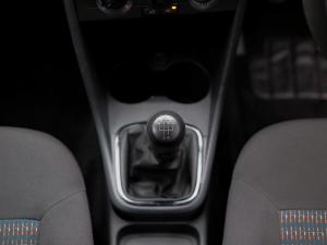 Volkswagen Polo Vivo hatch 1.4 Trendline - Image 16