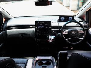 Hyundai Staria 2.2D Luxury - Image 15