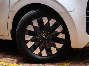 Hyundai Staria 2.2D Luxury - Image 3