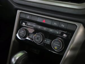 Volkswagen T-Roc 1.4TSI 110kW Design - Image 10