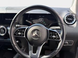 Mercedes-Benz GLA GLA200 Progressive - Image 11