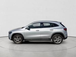 Mercedes-Benz GLA GLA200 Progressive - Image 4