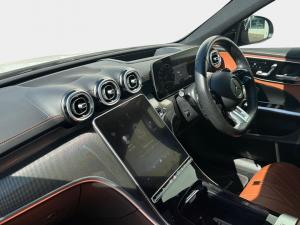 Mercedes-Benz C-Class C43 - Image 14