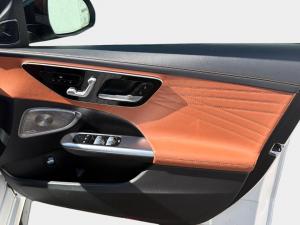 Mercedes-Benz C-Class C43 - Image 20