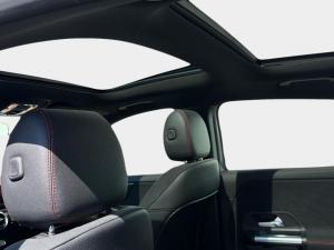 Mercedes-Benz GLA GLA200d Progressive - Image 18