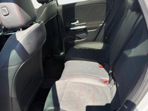 Mercedes-Benz GLA GLA200d Progressive - Image 20