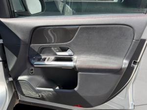 Mercedes-Benz GLA GLA200d Progressive - Image 21
