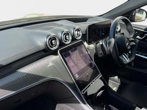 Mercedes-Benz C-Class C43 - Image 13