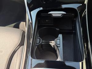Mercedes-Benz C-Class C43 - Image 18