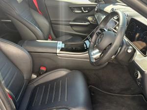 Mercedes-Benz C-Class C43 - Image 19