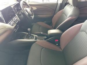 Suzuki Fronx 1.5 GLX manual - Image 13