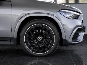 Mercedes-Benz GLA GLA200 Progressive - Image 21