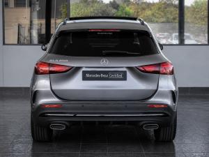 Mercedes-Benz GLA GLA200 Progressive - Image 3