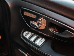Mercedes-Benz V300d Executive - Image 14
