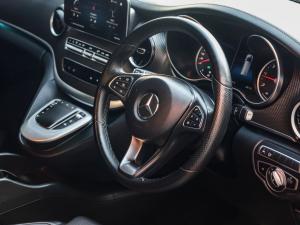 Mercedes-Benz V300d Executive - Image 15