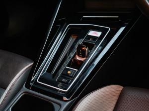 Volkswagen Golf GTI - Image 24