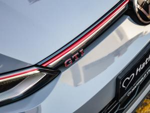 Volkswagen Golf GTI - Image 2