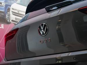 Volkswagen Golf GTI - Image 8