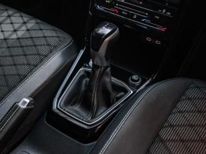 Volkswagen T-Cross 1.0TSI R-Line - Image 24