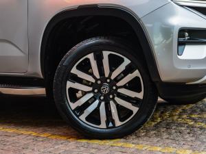 Volkswagen Amarok 3.0TDI V6 double cab Aventura 4Motion - Image 3