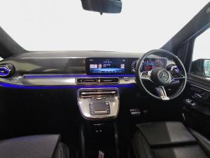 Mercedes-Benz V-Class V300d Exclusive - Image 10